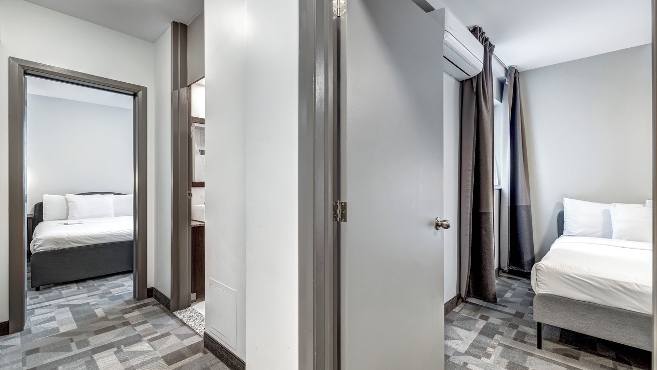 Photo of Livingroom in Cote-Des-Neiges—Notre-Dame-De-Grace