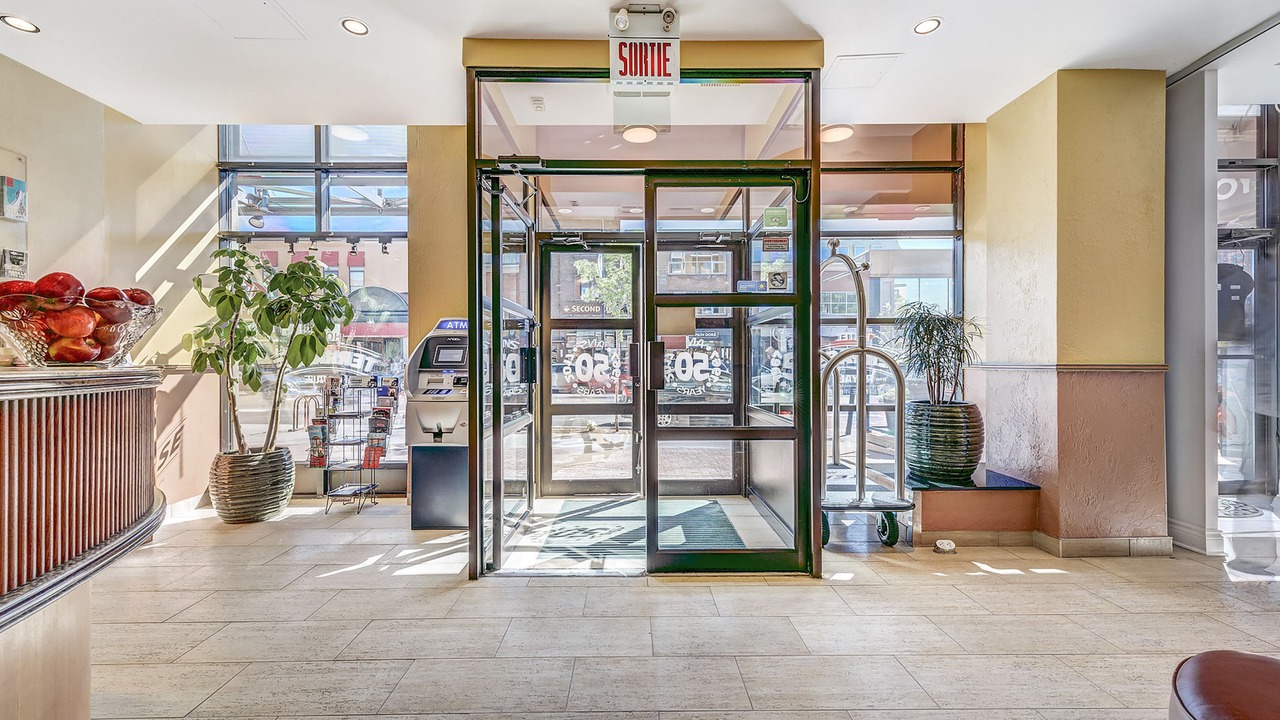 Photo of Others in Cote-Des-Neiges—Notre-Dame-De-Grace