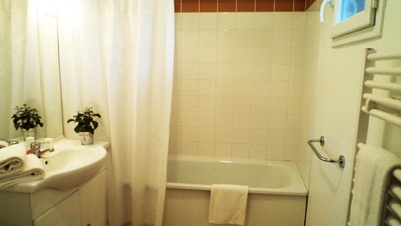Photo of Bathroom in Equemauville
