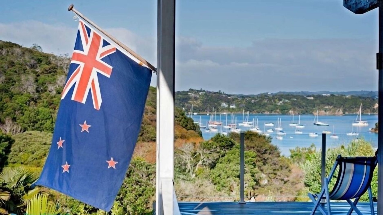 Photo of Others in Russell