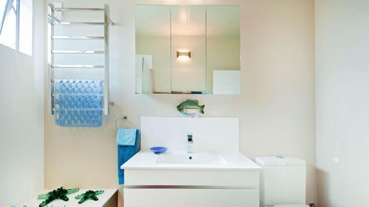 Photo of Others in Russell