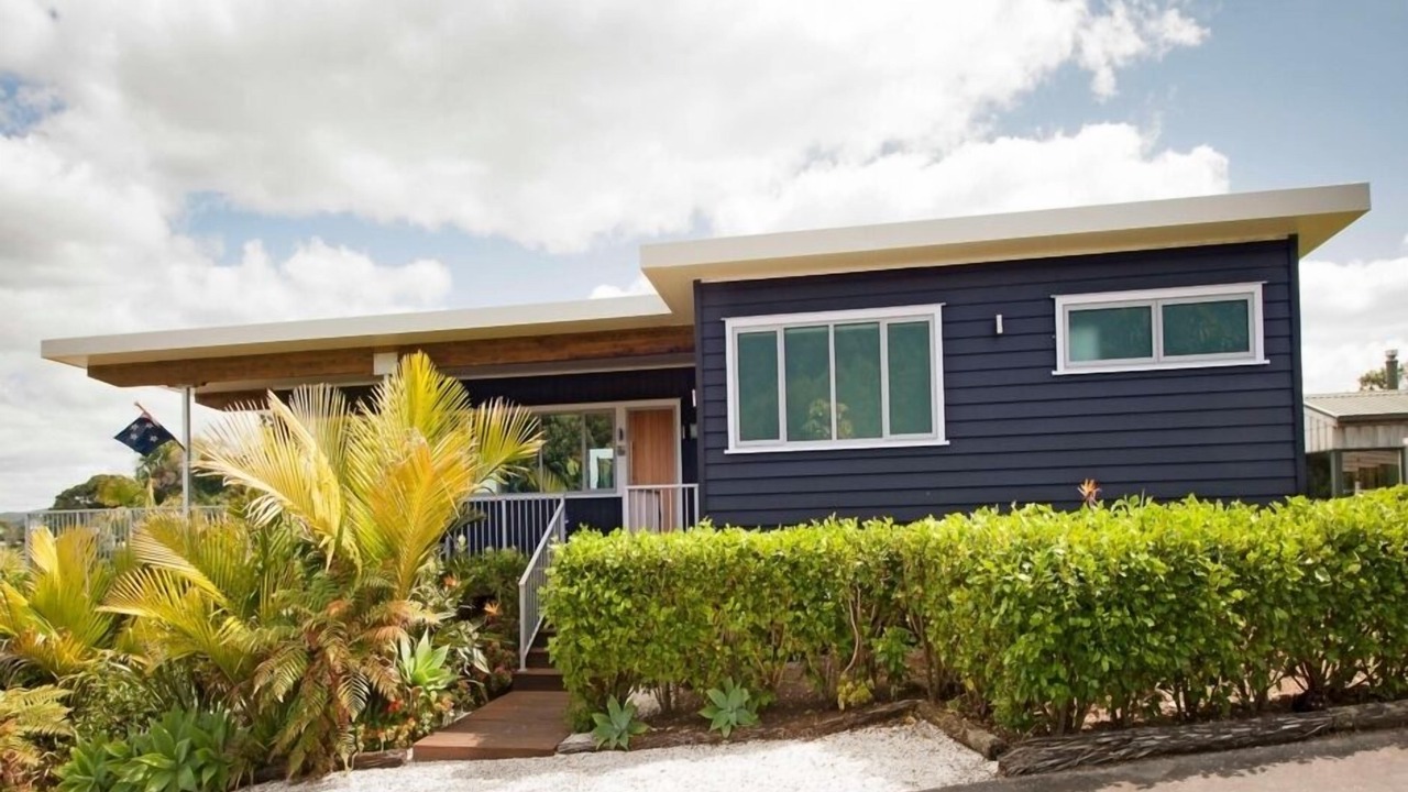 Photo of Others in Russell