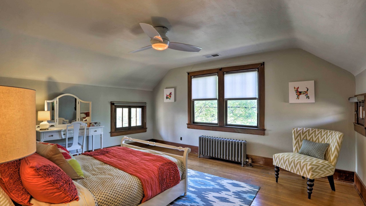 Photo of Bedroom in Strathmoor Village