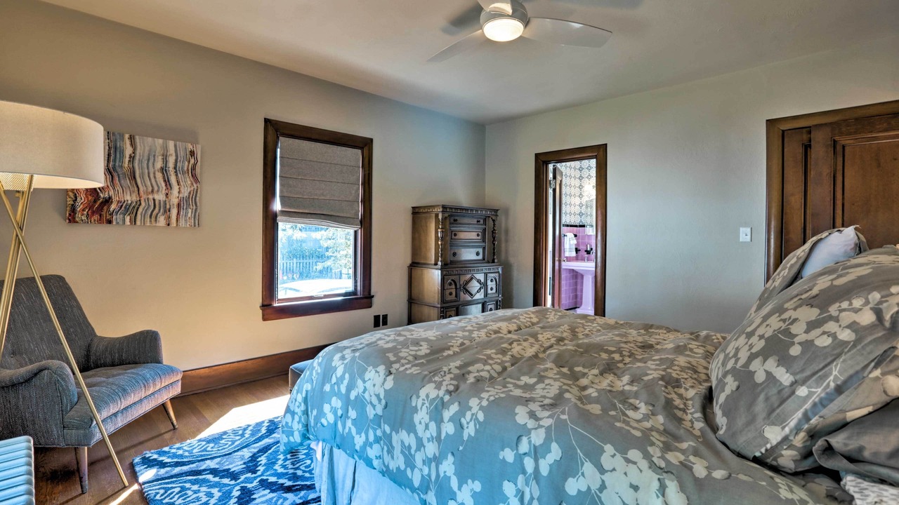 Photo of Bedroom in Strathmoor Village