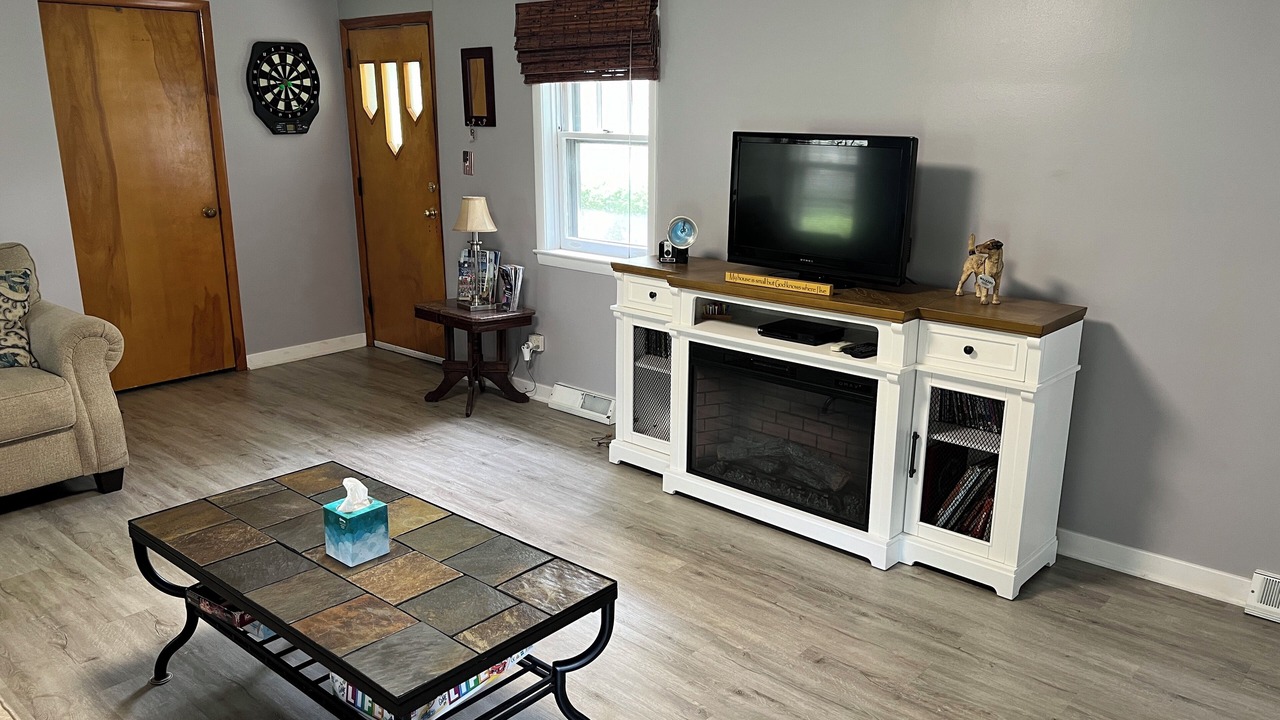 Photo of Livingroom in Downtown Niagara Falls