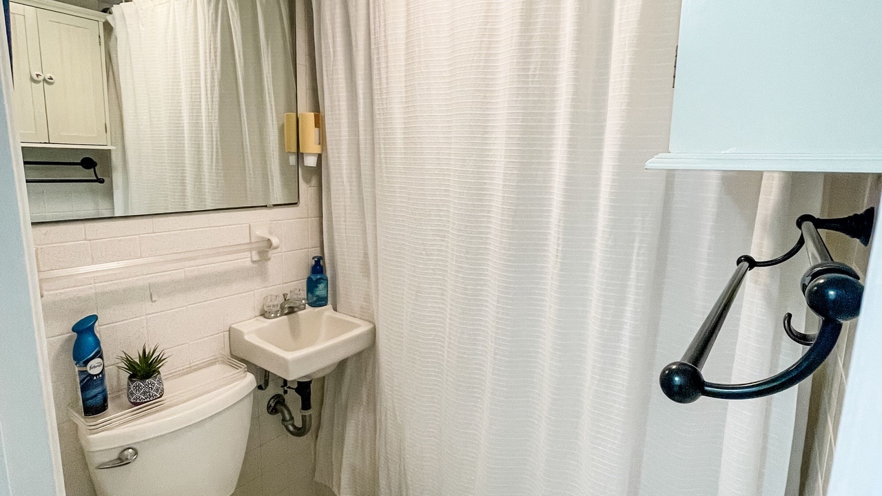 Photo of Bathroom in Atlantic Beach