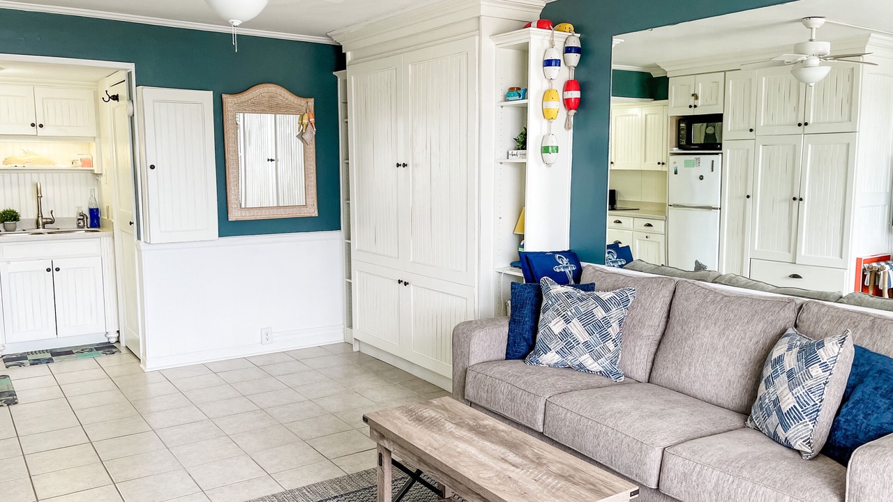 Photo of Livingroom in Atlantic Beach