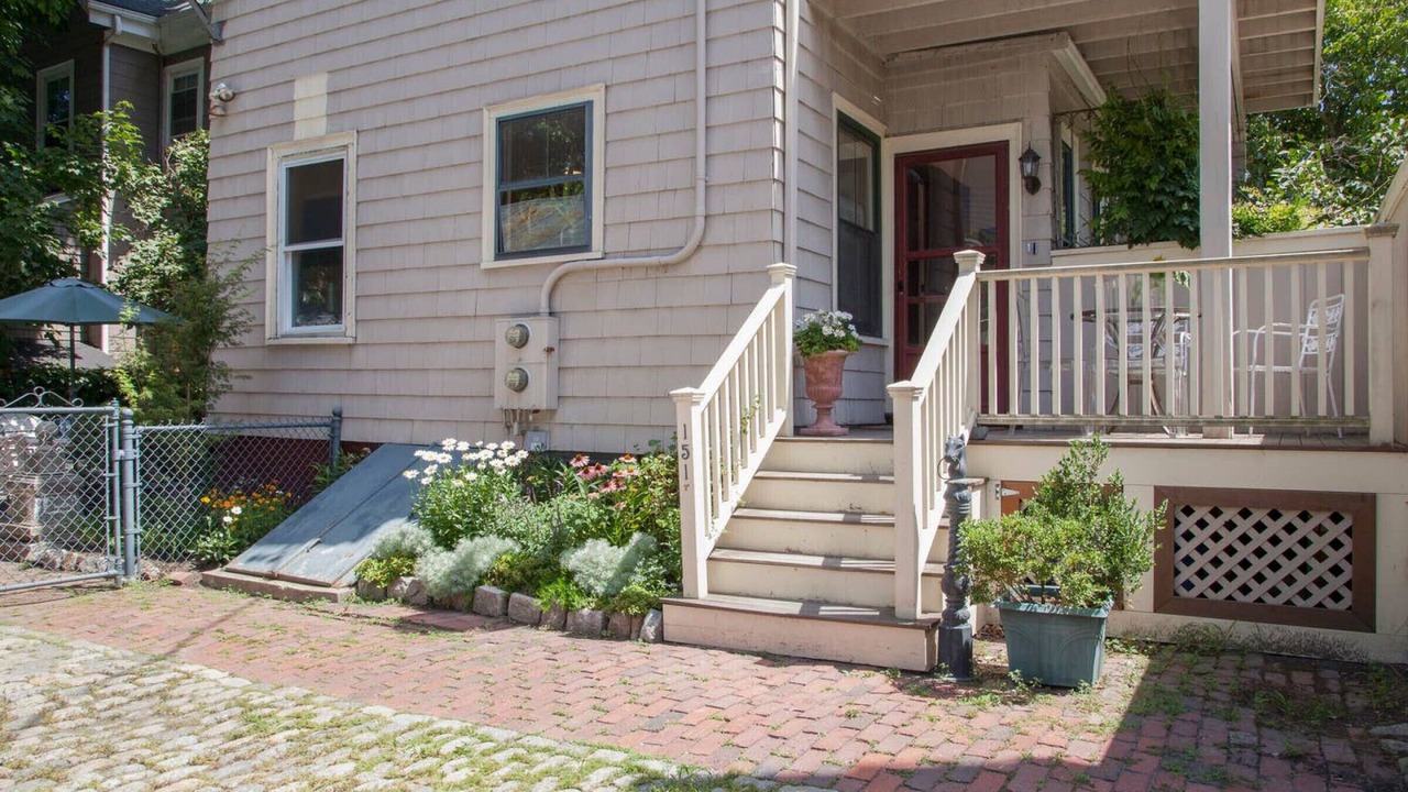 Photo of Outdoor in West Cambridge