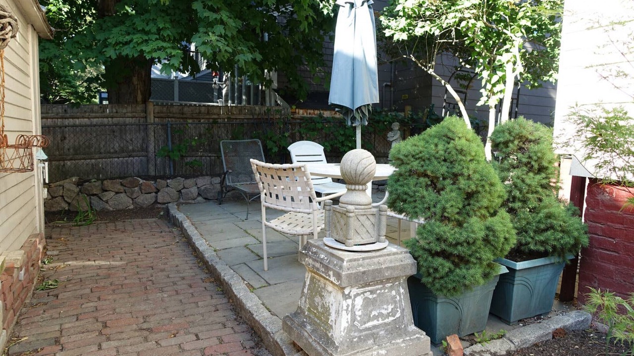 Photo of Outdoor in West Cambridge