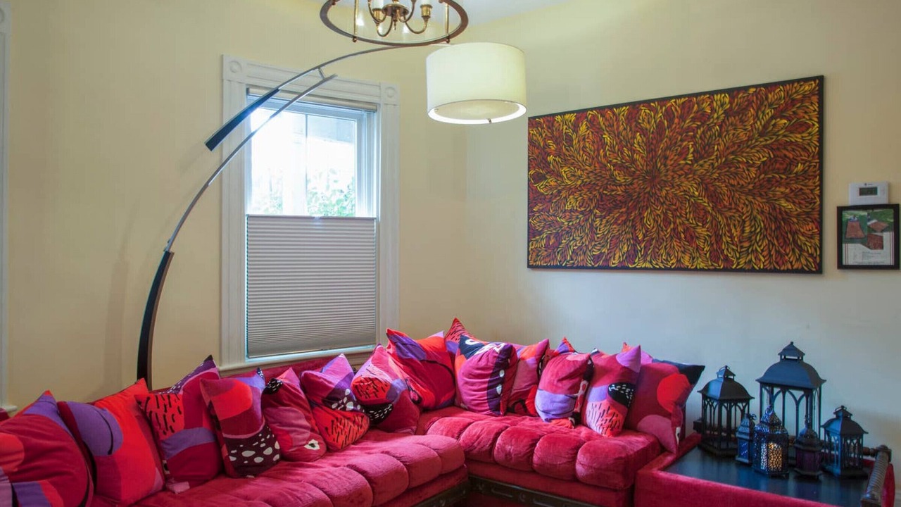 Photo of Livingroom in West Cambridge