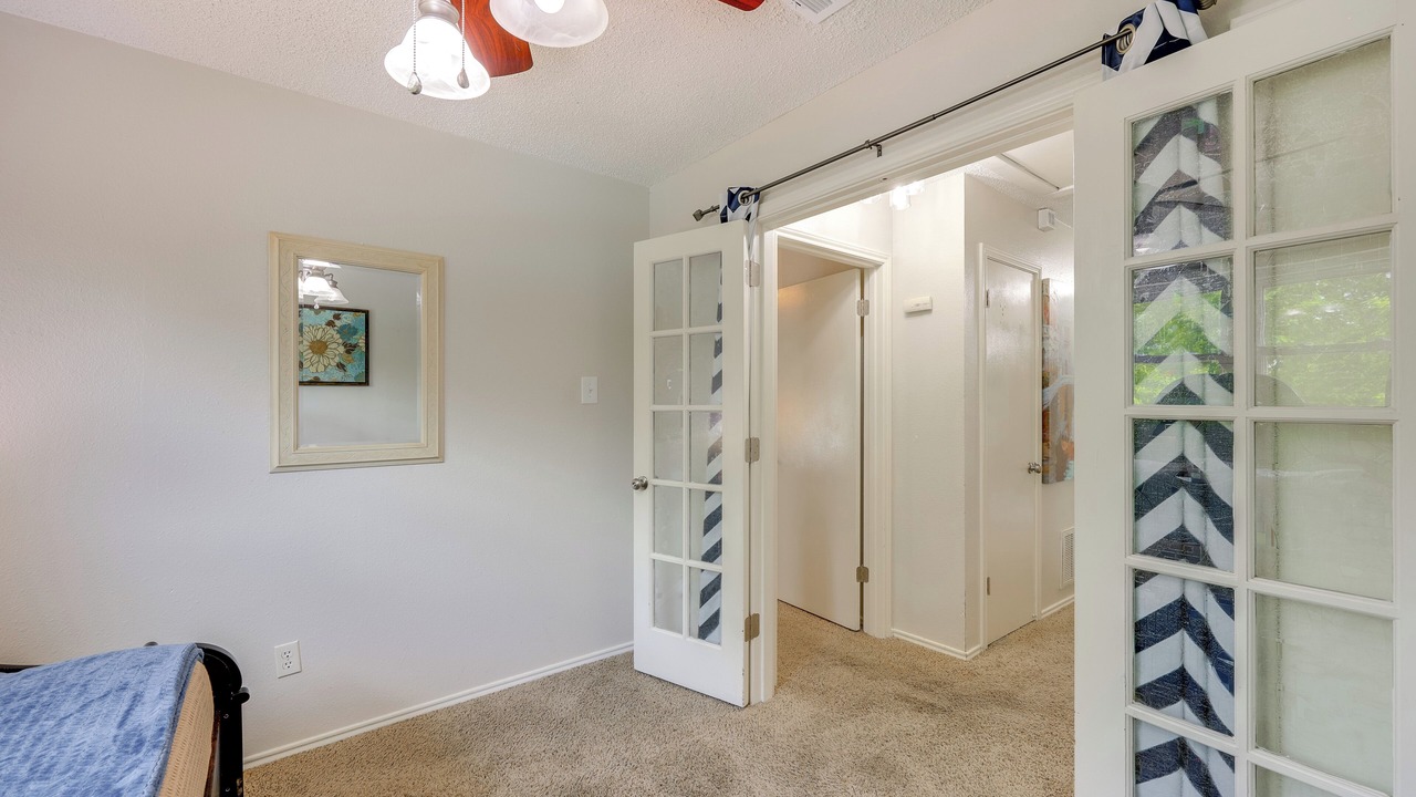 Photo of Bedroom in Live Oak