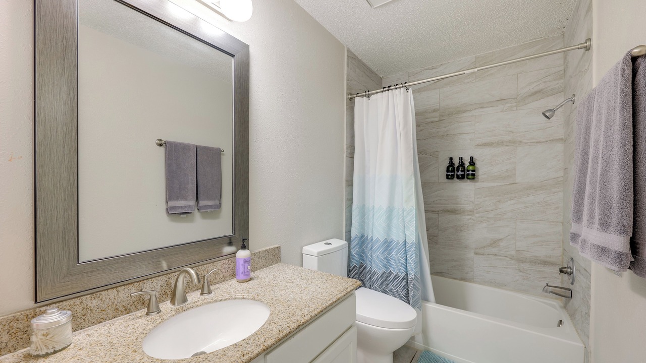 Photo of Bathroom in Live Oak