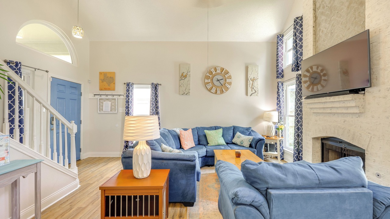 Photo of Livingroom in Live Oak