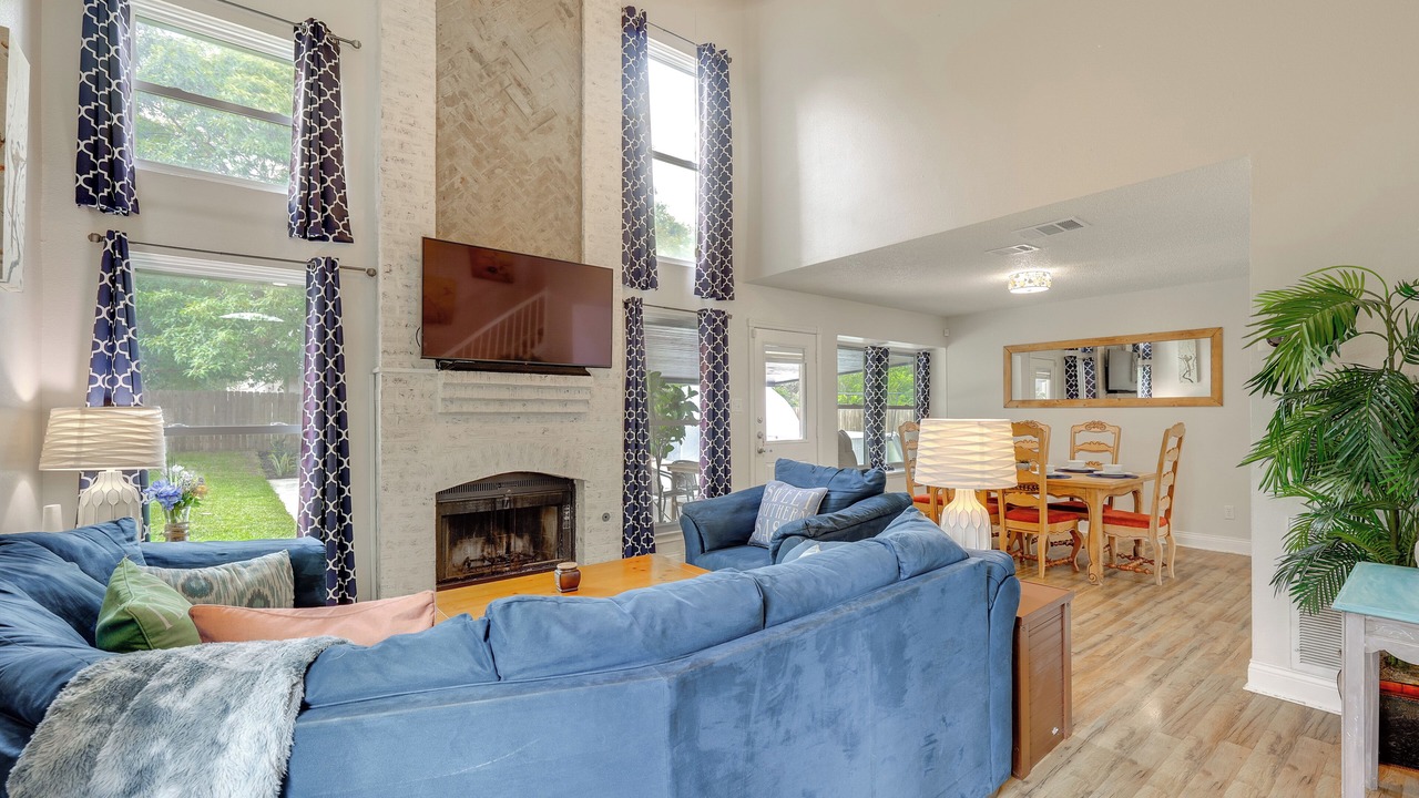 Photo of Livingroom in Live Oak