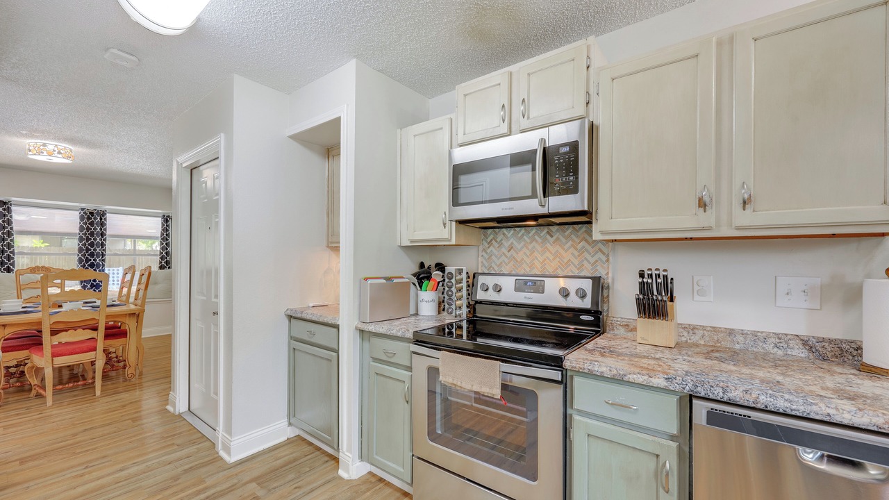 Photo of Kitchen in Live Oak