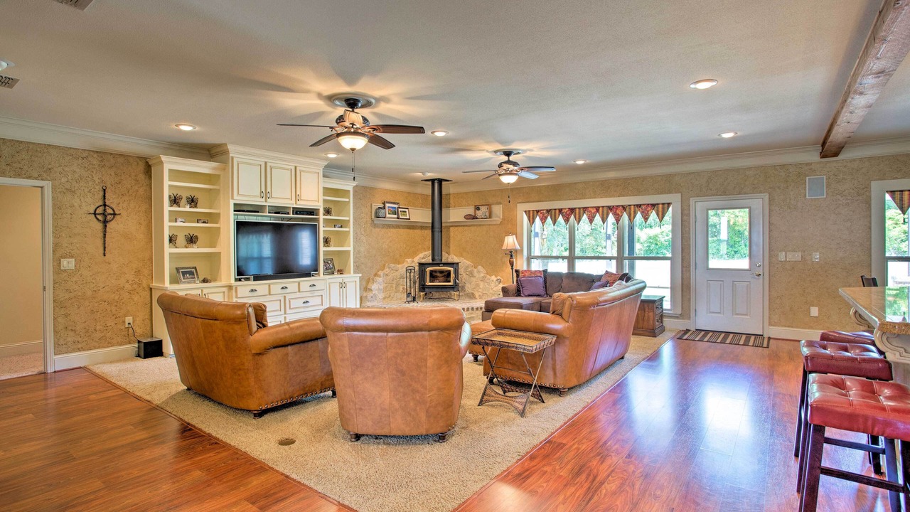 Photo of Livingroom in Lindale