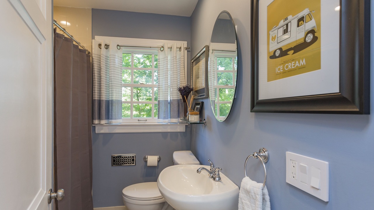 Photo of Bathroom in Forest Hills