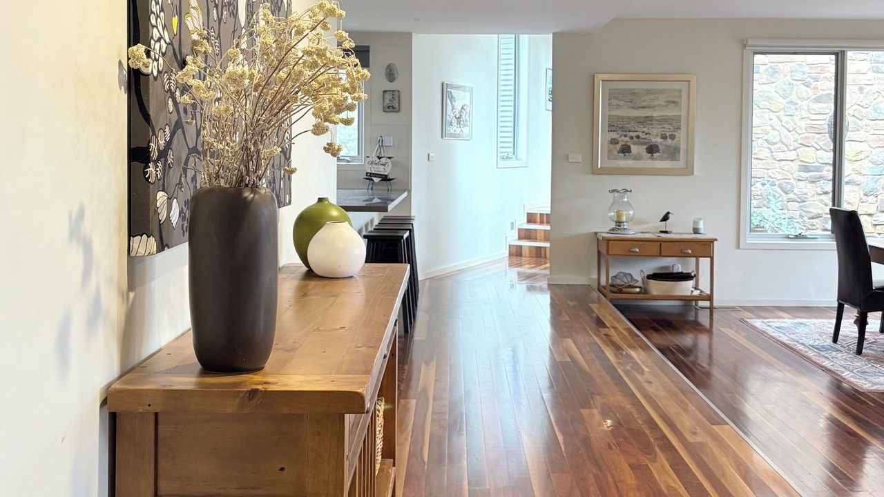 Photo of Others in Hepburn