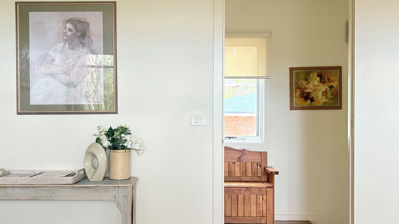 Photo of Others in Hepburn