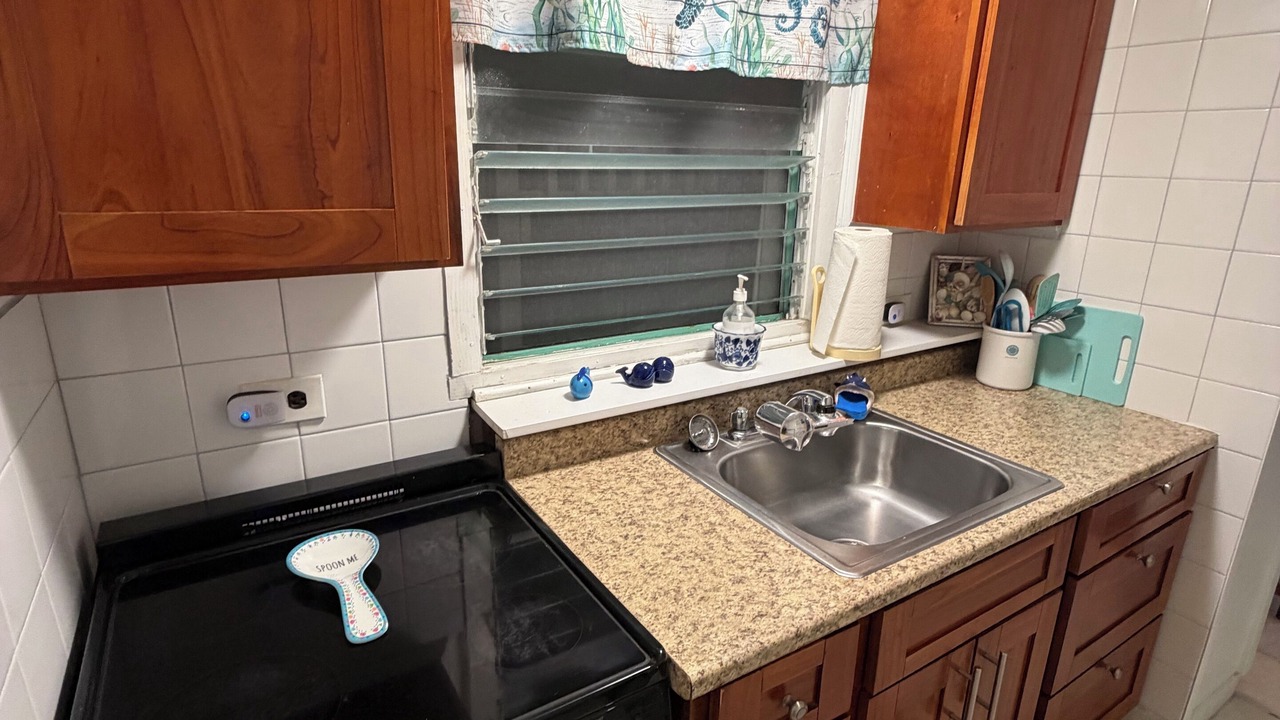 Photo of Kitchen in Punaluu