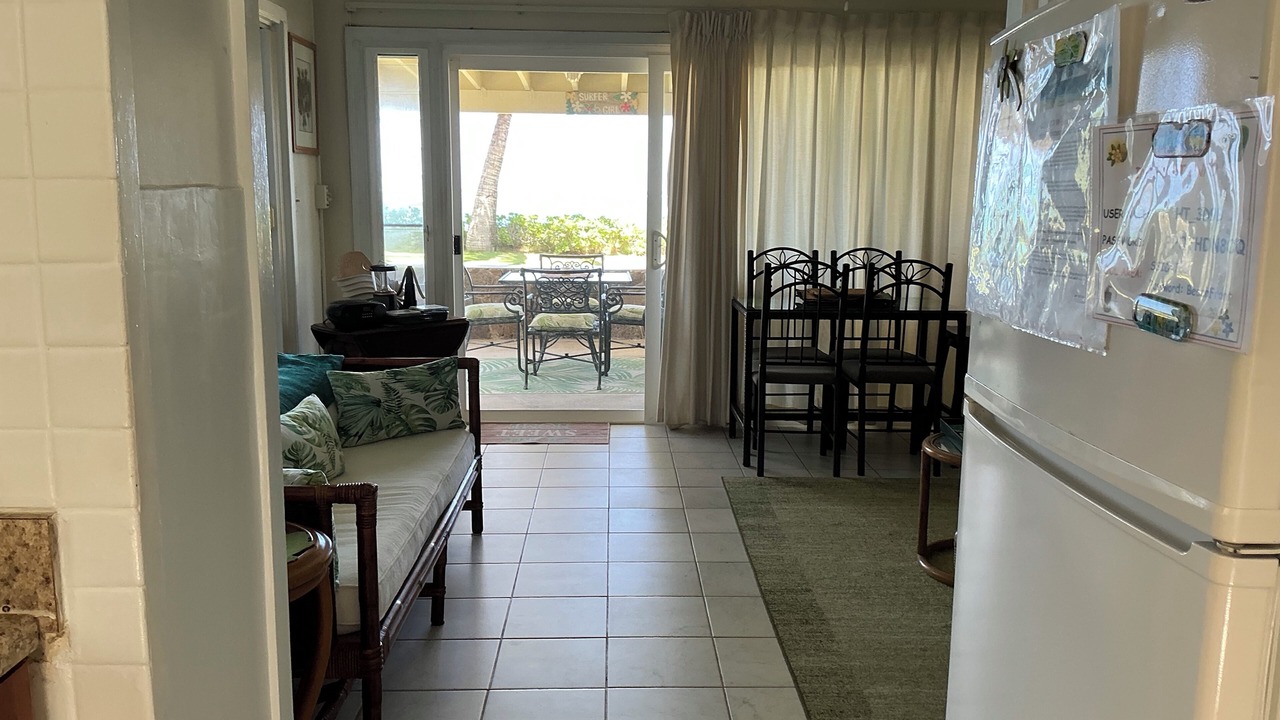 Photo of Livingroom in Punaluu