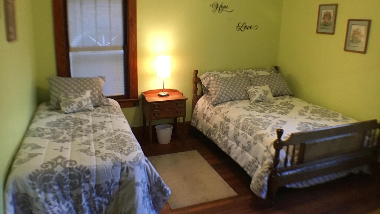 Photo of Bedroom in Niagara Falls