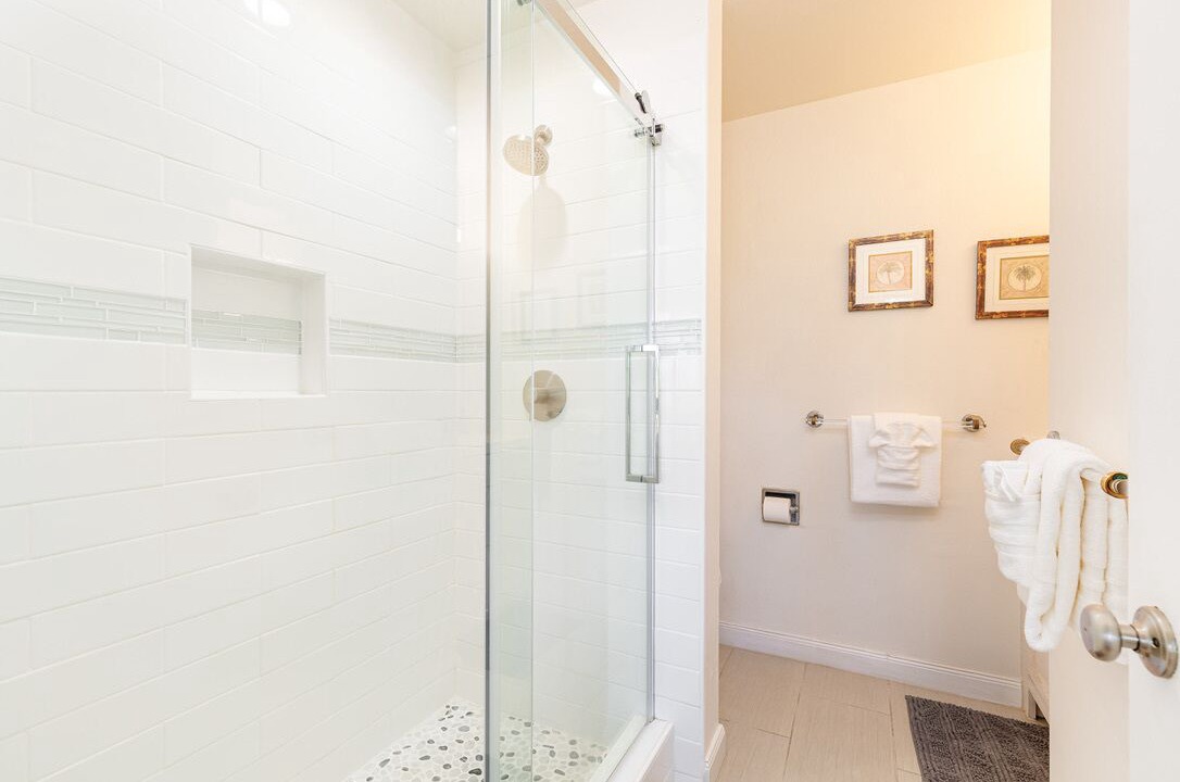 Photo of Bathroom in Kahuku