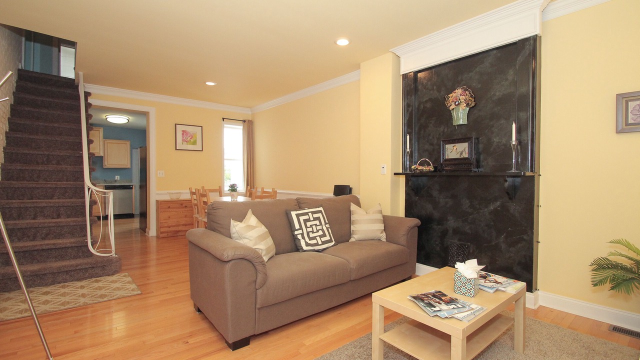 Photo of Livingroom in Brewerytown