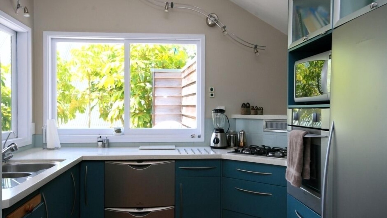 Photo of Others in Russell