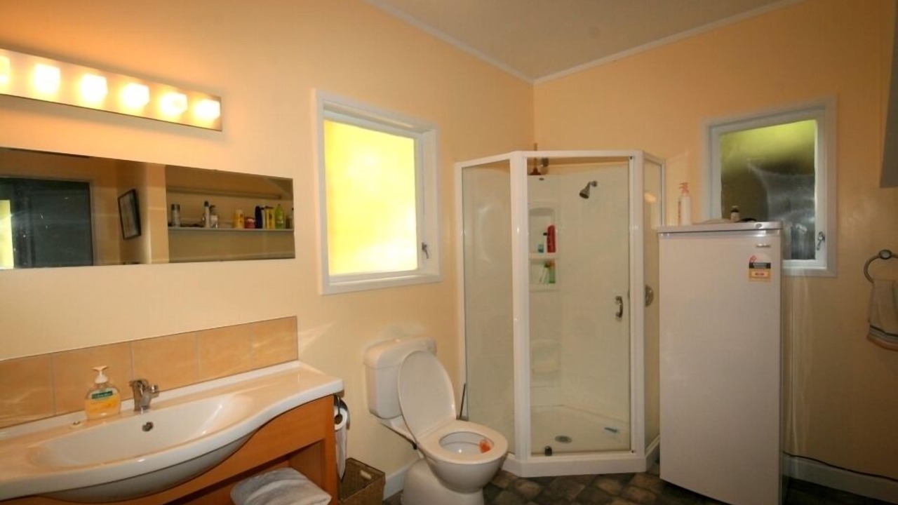 Photo of Bathroom in Russell