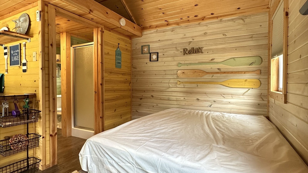 Photo of Bedroom in Jasonville