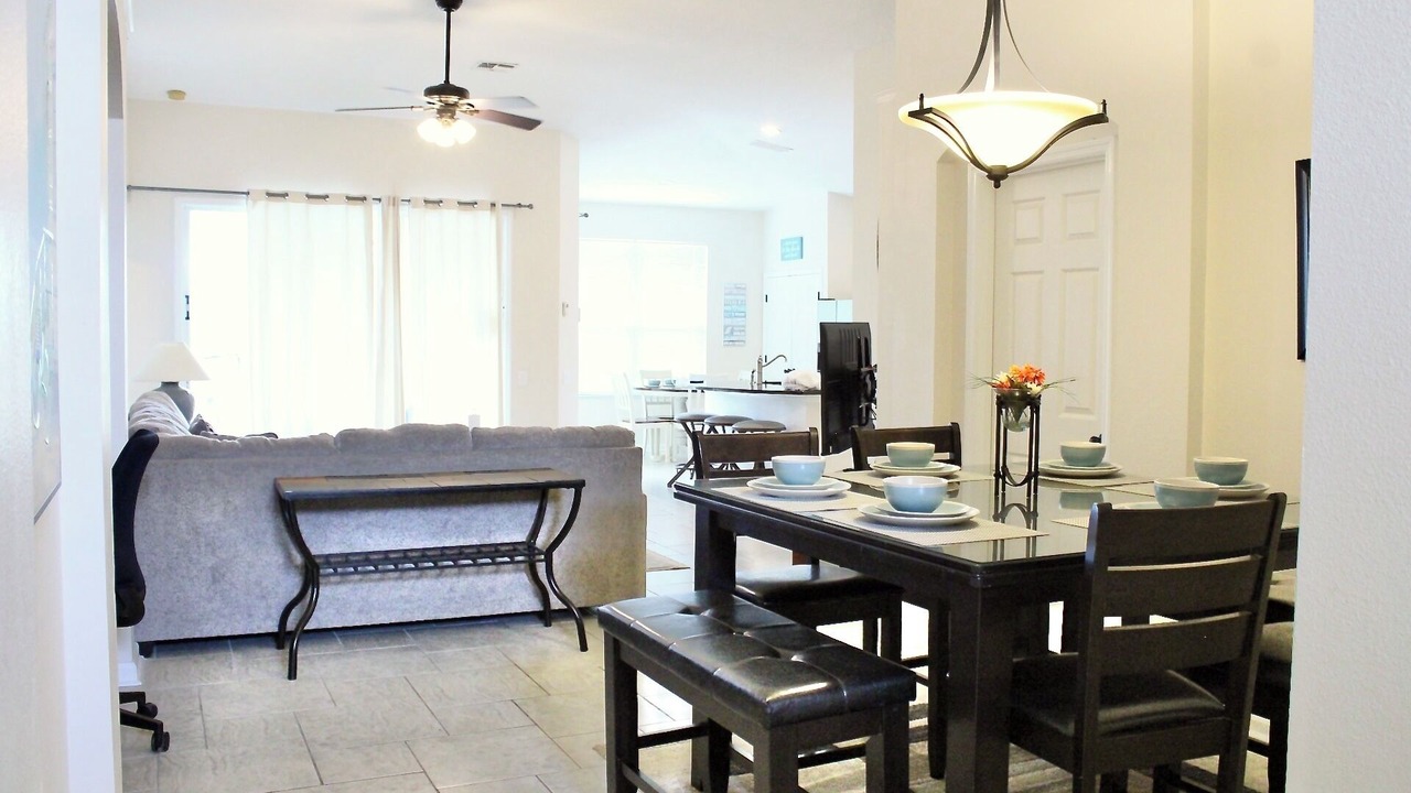 Photo of Bedroom in Windsor Palms