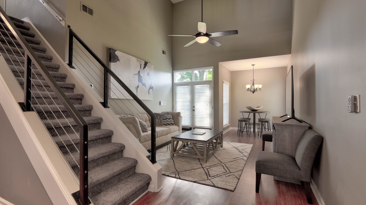 Photo of Livingroom in Uptown