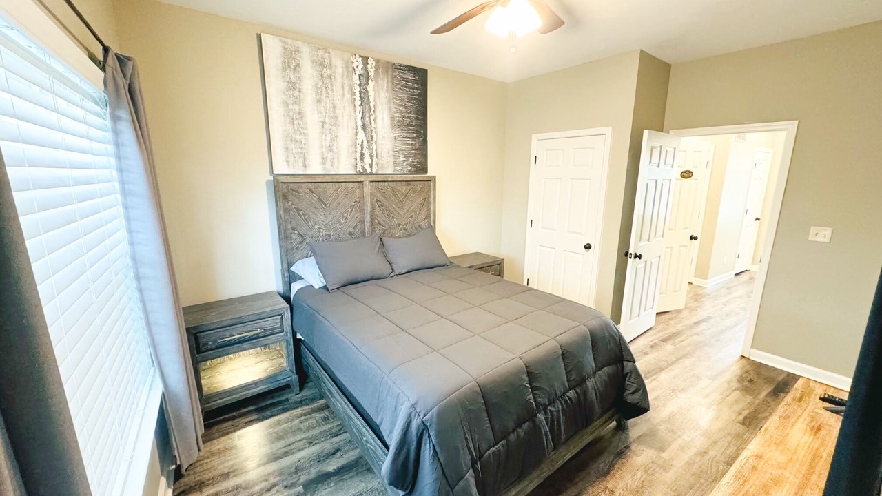Photo of Bedroom in Uptown