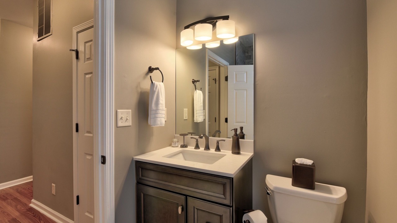 Photo of Bathroom in Uptown