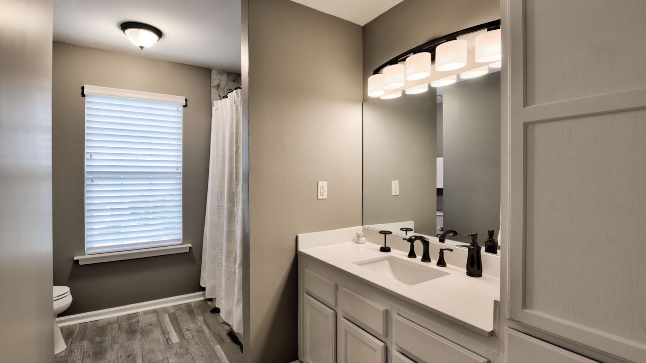 Photo of Bathroom in Uptown