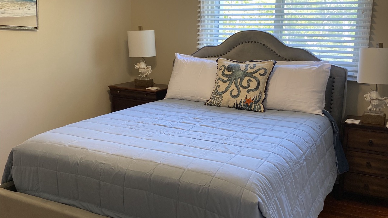 Photo of Bedroom in Lagoon Heights