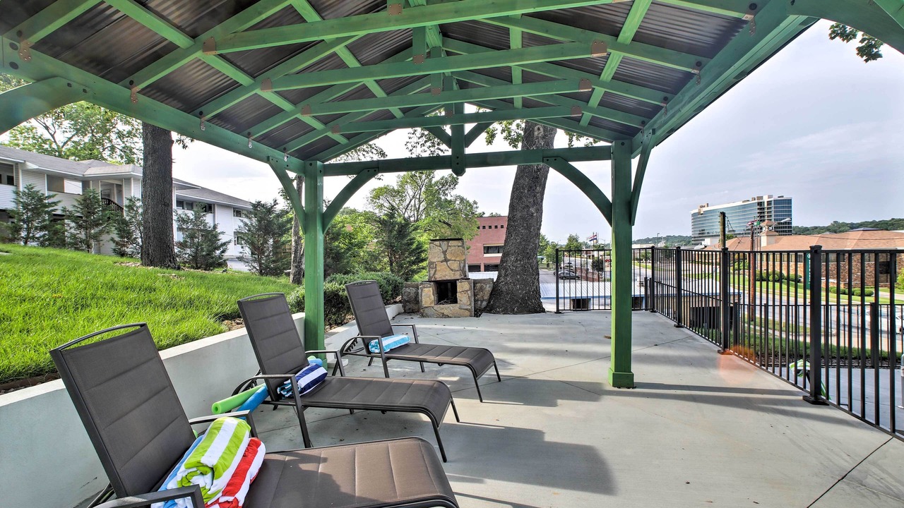 Photo of Patio Balcony in Downtown Branson