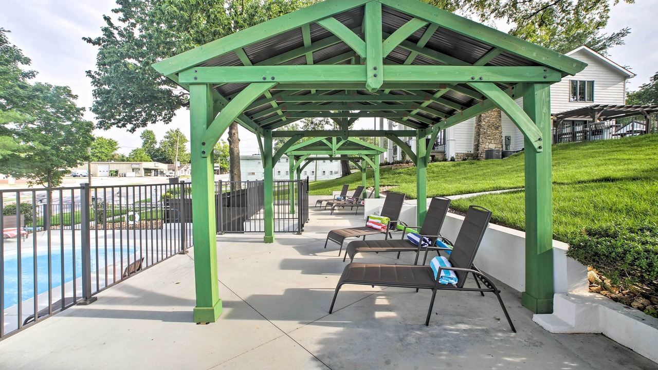 Photo of Patio Balcony in Downtown Branson
