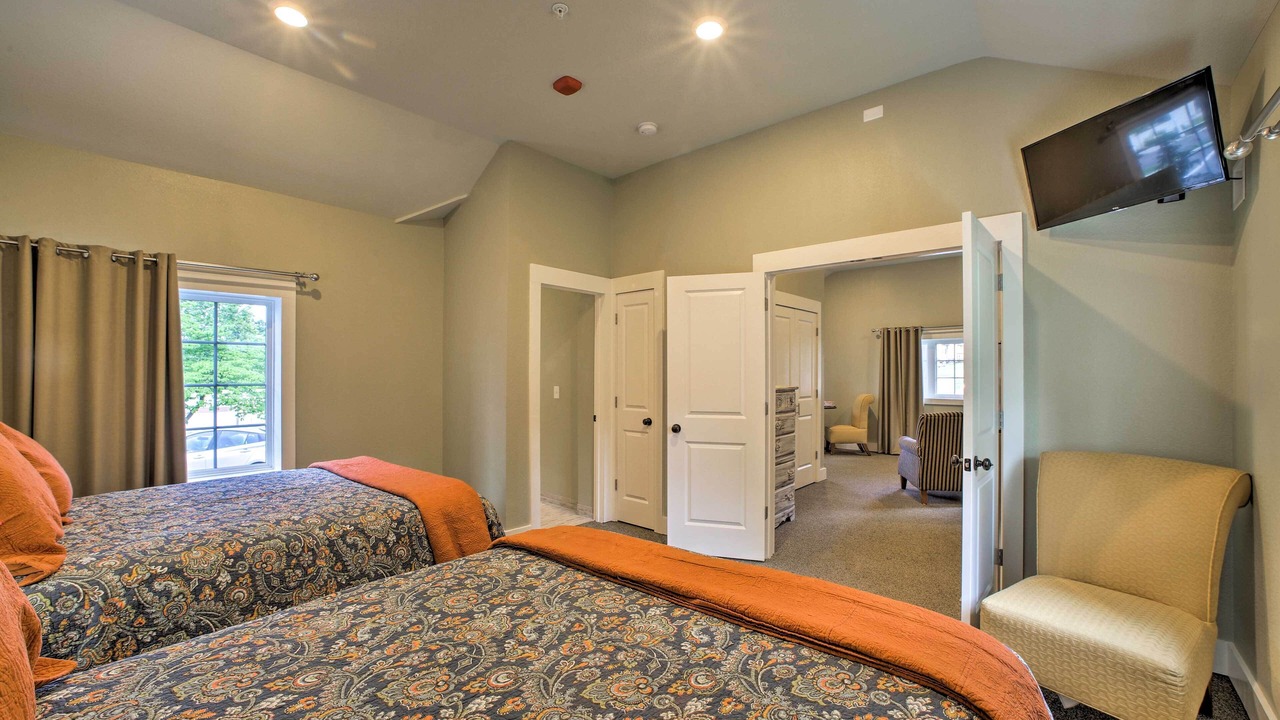 Photo of Bedroom in Downtown Branson