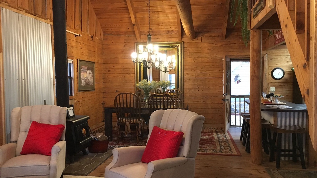 Photo of Livingroom in Tyler