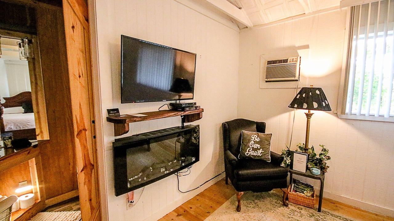 Photo of Livingroom in Tyler