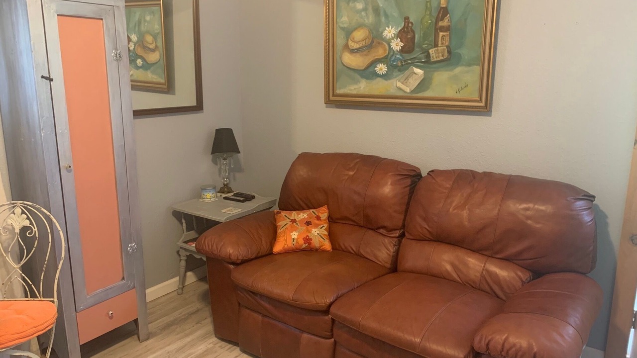 Photo of Livingroom in Tallahassee