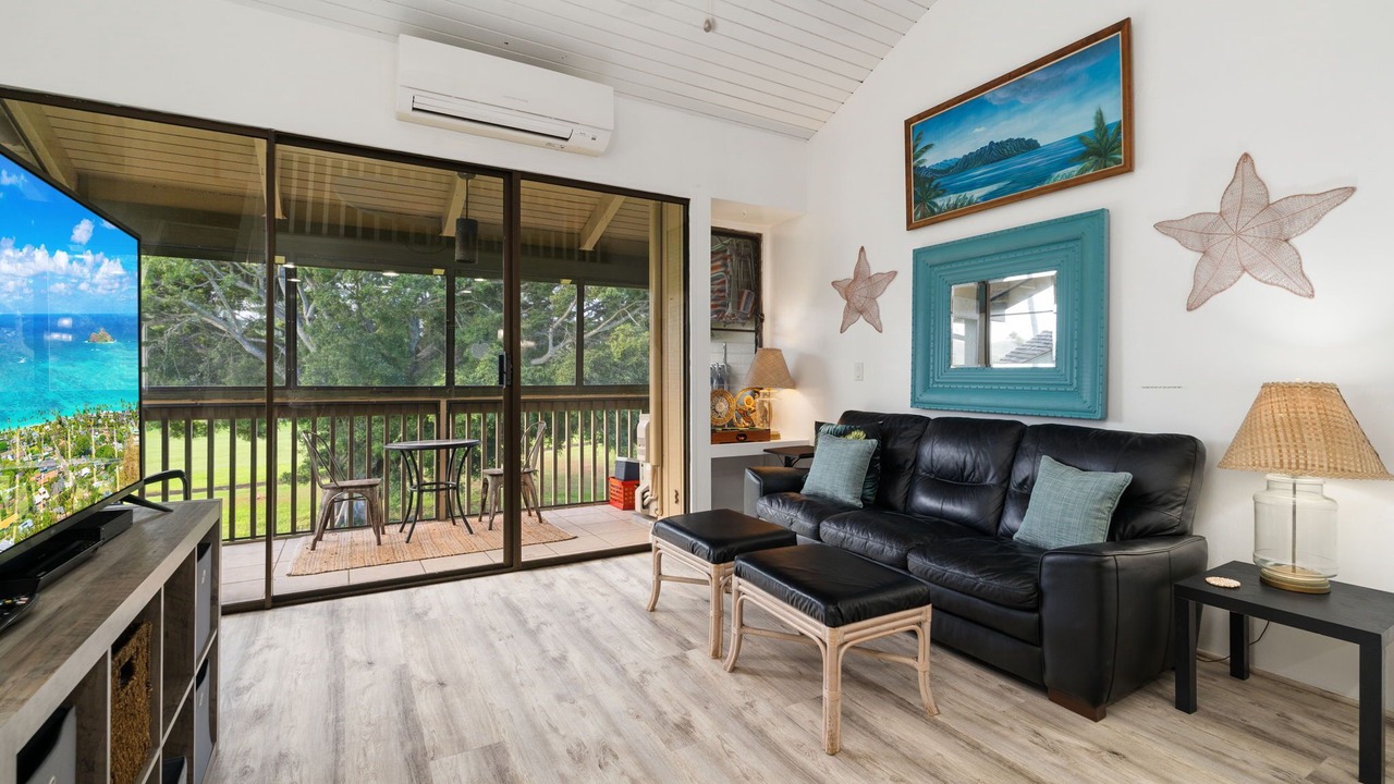 Photo of Livingroom in Kahuku