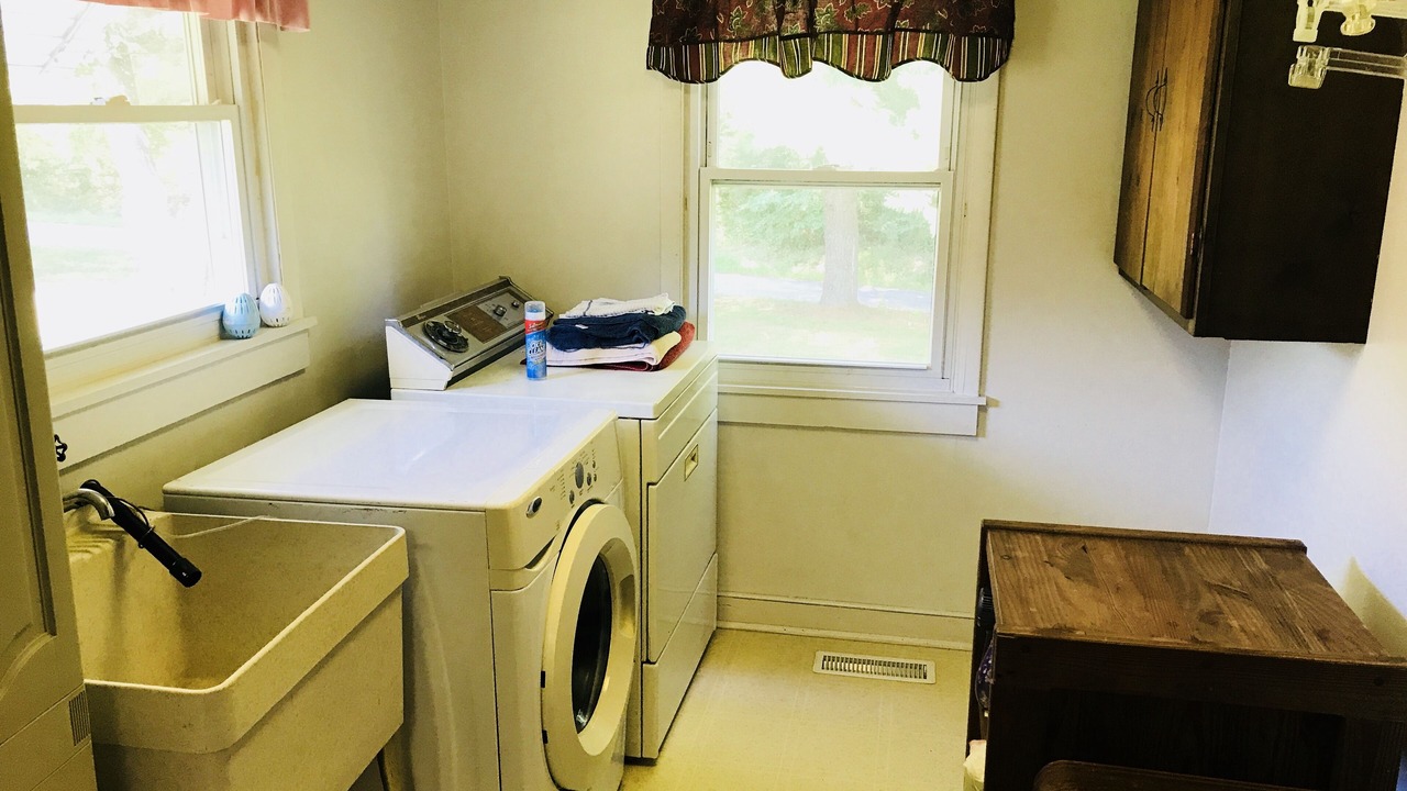 Photo of Bedroom in Esmont