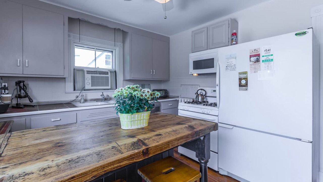 Photo of Kitchen in West Cambridge