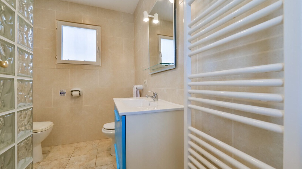 Photo of Bathroom in Benimeit