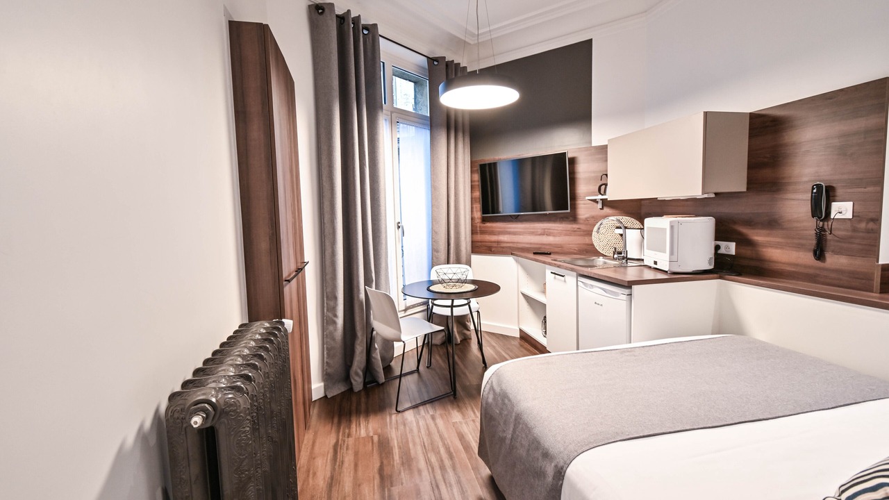 Photo of Bedroom in 17th Arrondissement