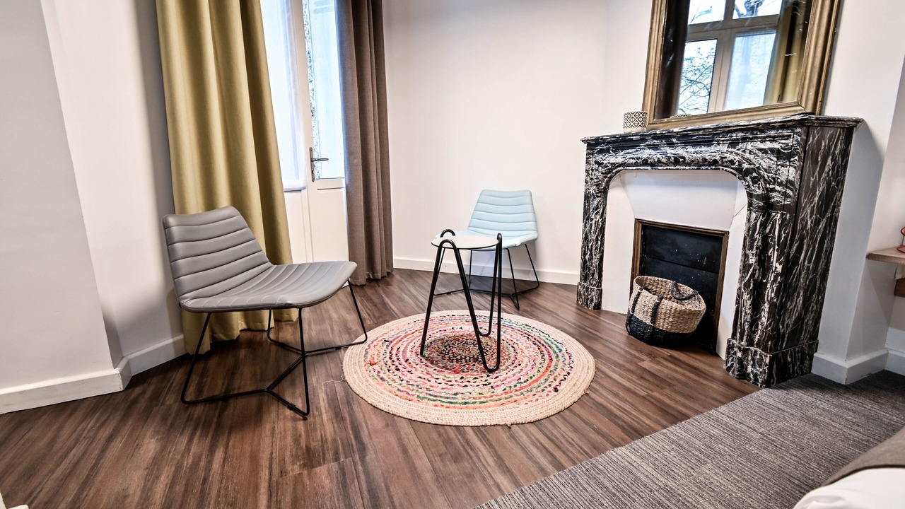 Photo of Livingroom in 17th Arrondissement