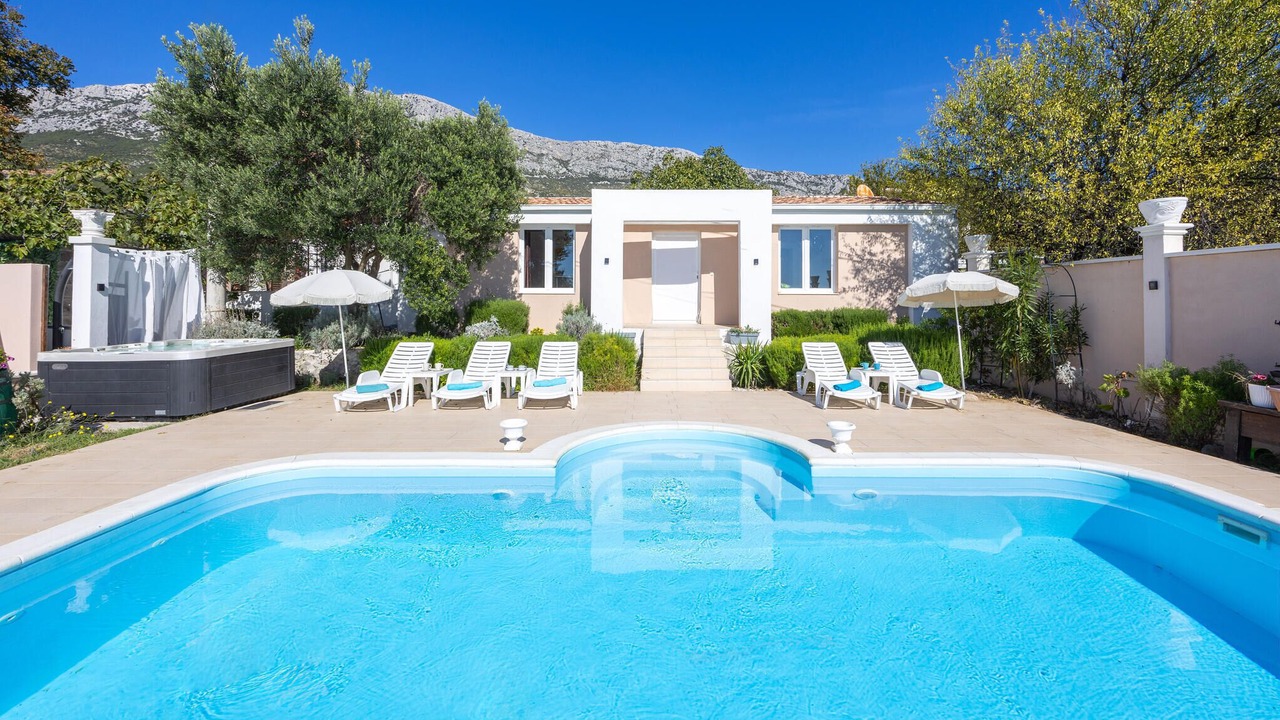 Photo of Outdoor in Kastel Sucurac